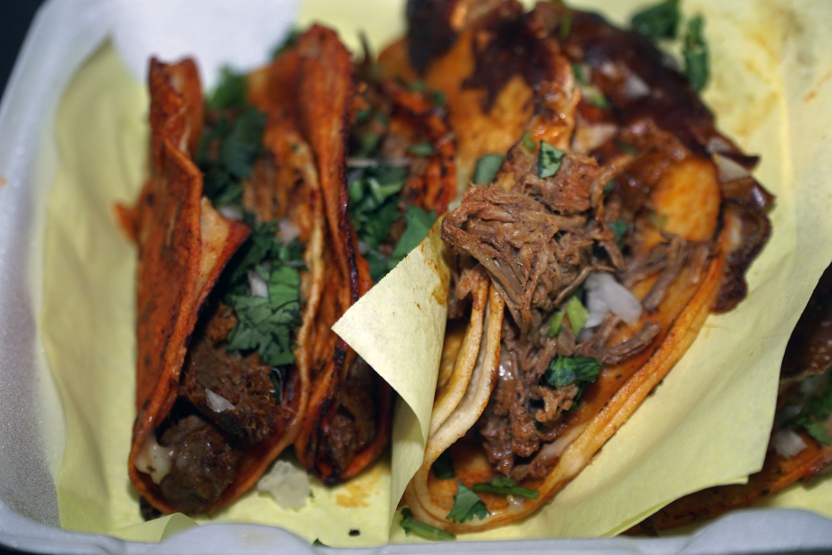 New Fort Worth birria taco truck sees big turnout from social media hype